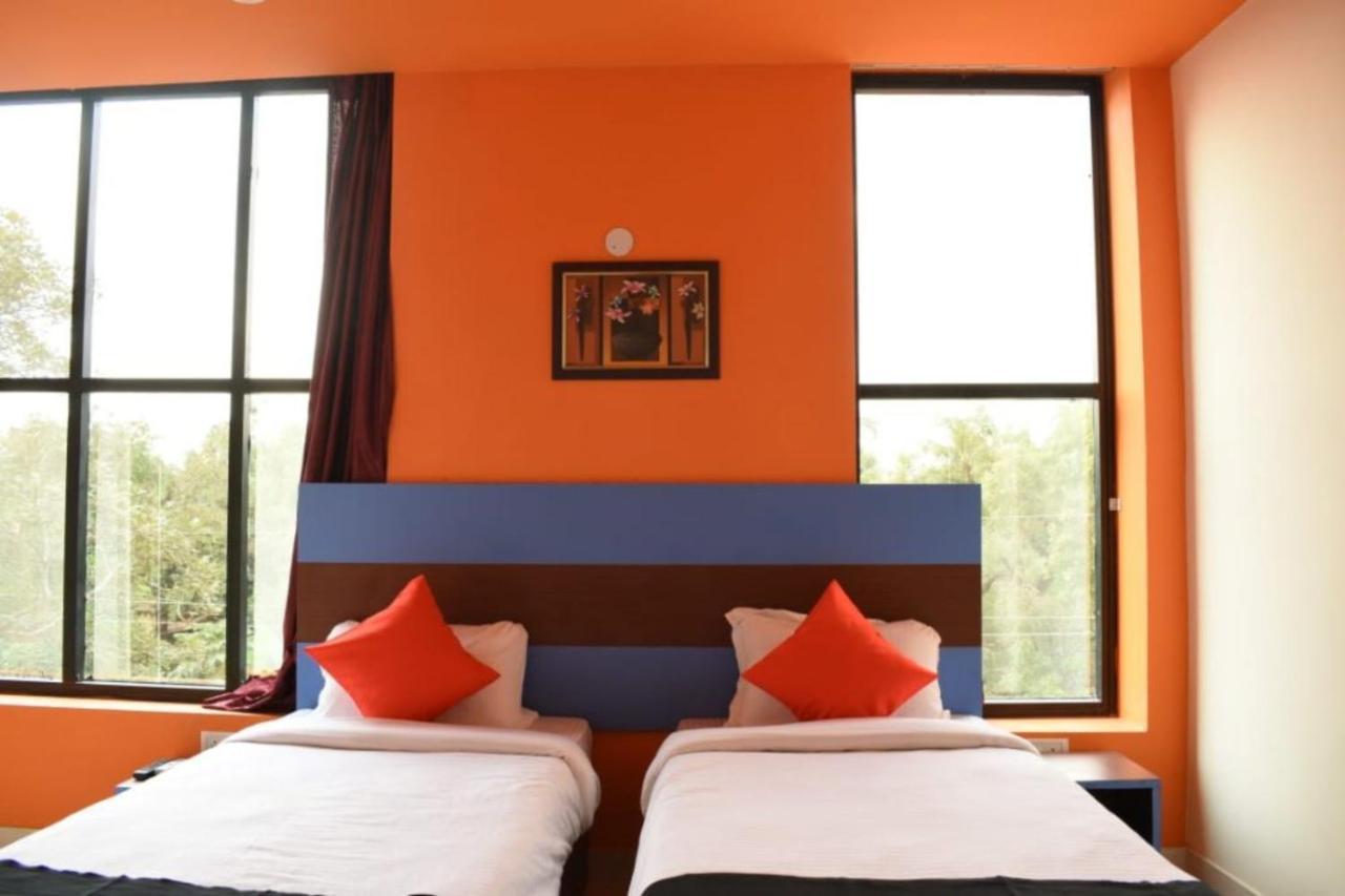 Goroomgo Hotel Planet Bhubaneswar Exterior photo